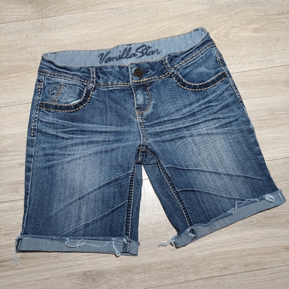 Vanilla Star Shorts*